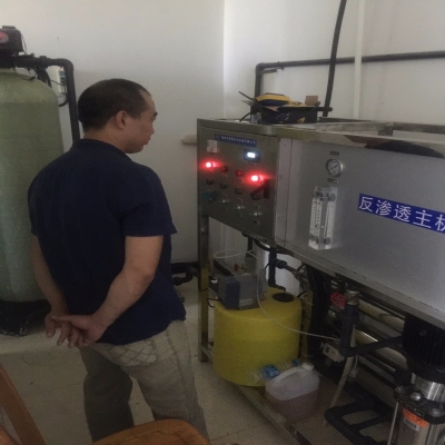 阜陽(yáng)監(jiān)獄反滲透凈水設(shè)備